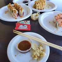 Wow Yanagi Sushi logo