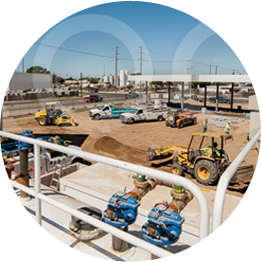 B & T Service Station Contractors logo